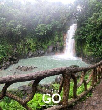 Catarata-Rio-Celeste-Parque-Nacional-Volcan-Tenorio
