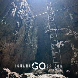 Parque Nacional Barra Honda - Guanacaste - Costa Rica - IguanaGo - Caverna Terciopelo - cuevas